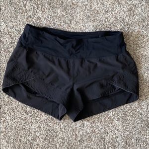 Lululemon black short
